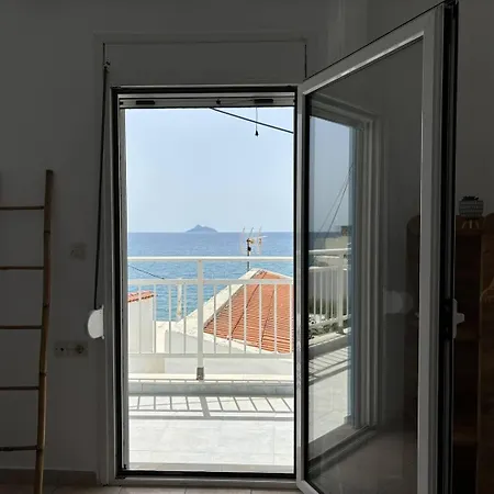 Nikos Apartment, With Seaview Holiday home