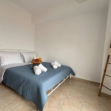 Nikos Apartment, With Seaview *